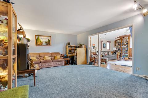842 Elma Ave, Elgin, IL 60120 photo 4
