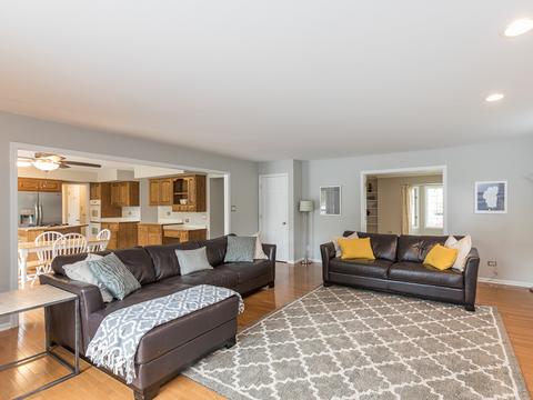 190 Brighton Dr, Wheaton, IL 60189 photo 8