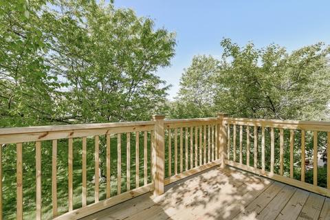 565 Lancaster Cir, Elgin, IL 60123 photo 14