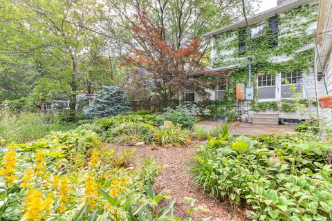 1018 W Springfield Ave, Champaign, IL 61821 photo 4