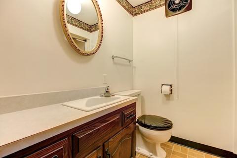 1018 W Springfield Ave, Champaign, IL 61821 photo 12