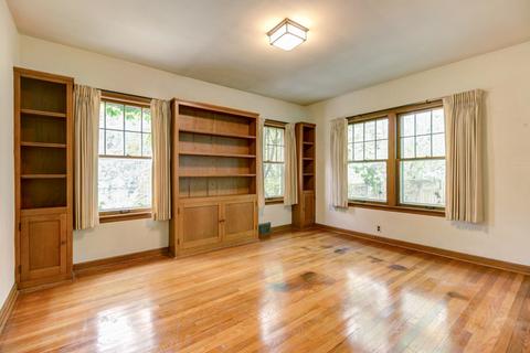 1018 W Springfield Ave, Champaign, IL 61821 photo 8