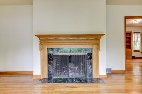 1018 W Springfield Ave, Champaign, IL 61821 photo 6