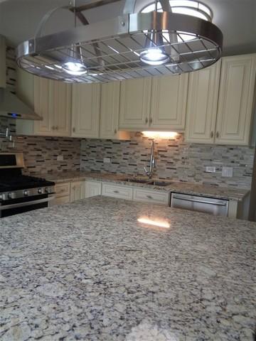 8741 Elm Dr, Des Plaines, IL 60016 photo 7