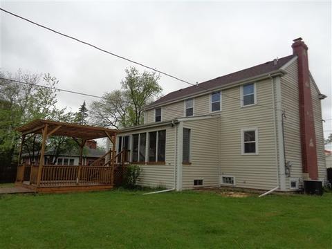 8741 Elm Dr, Des Plaines, IL 60016 photo 39