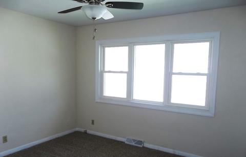 1217 Tee St, Dixon, IL 61021 photo 9