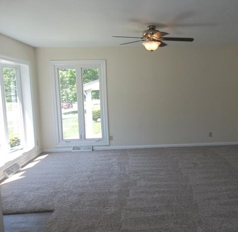 1217 Tee St, Dixon, IL 61021 photo 3