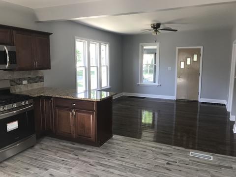 500 Bangs St, Aurora, IL 60505 photo 6