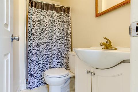 200 Des Plaines Ln, Hoffman Estates, IL 60169 photo 13