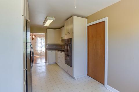 200 Des Plaines Ln, Hoffman Estates, IL 60169 photo 8