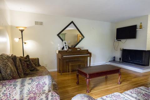 902 6th Ave, Aurora, IL 60505 photo 9