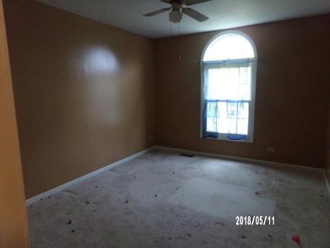 641 Alice Ct, Elgin, IL 60123 photo 10