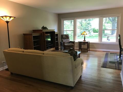 4360 Hoover St, Rolling Meadows, IL 60008 photo 2