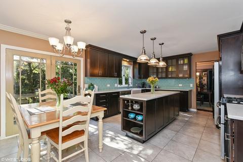 781 Butternut Ln, Elgin, IL 60123 photo 3