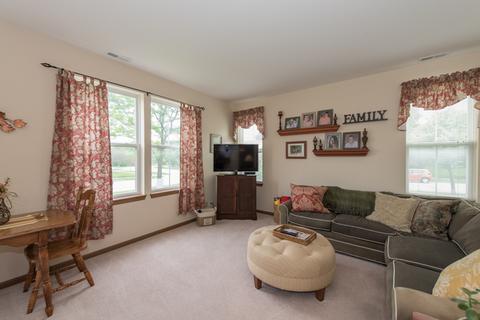 2818 Falling Waters Dr, Lindenhurst, IL 60046 photo 11