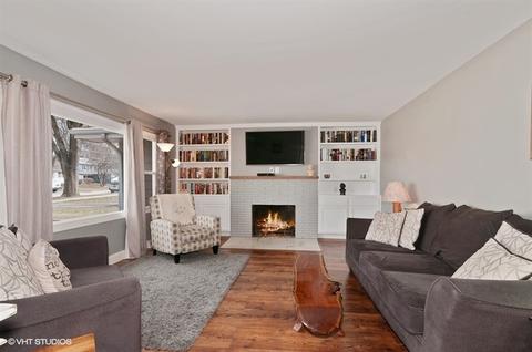 524 Pershing Ave, Wheaton, IL 60189 photo 4