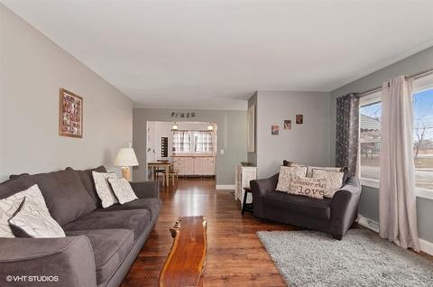 524 Pershing Ave, Wheaton, IL 60189 photo 3