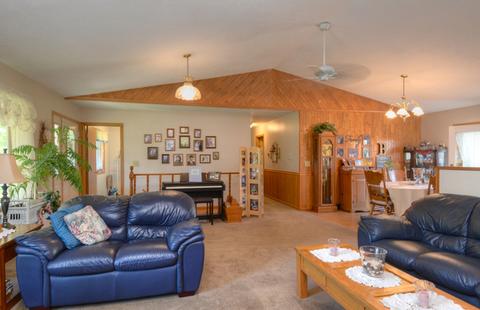 23612 Rita Dr, Harvard, IL 60033 photo 5
