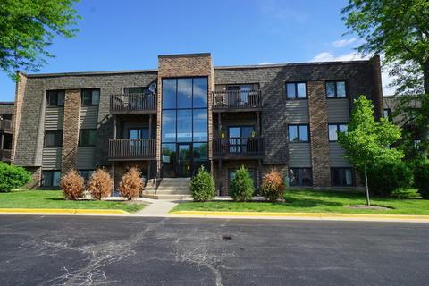 1482 Stonebridge Cir #C2, Wheaton, IL 60189 photo 1