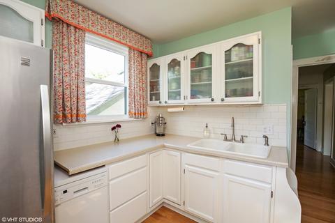 3 Center St, Algonquin, IL 60102 photo 6