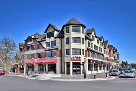 10 E Burlington St #4D, Riverside, IL 60546 photo 1