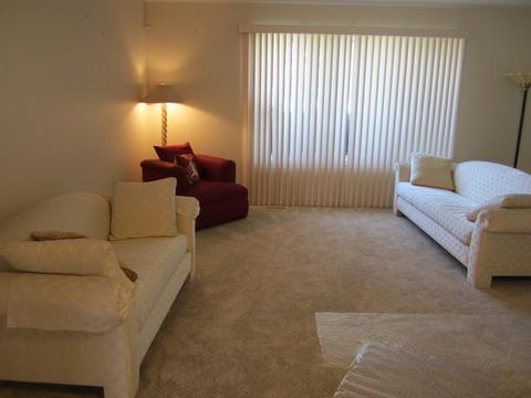 1273 Leawood Dr, Elgin, IL 60120 photo 2