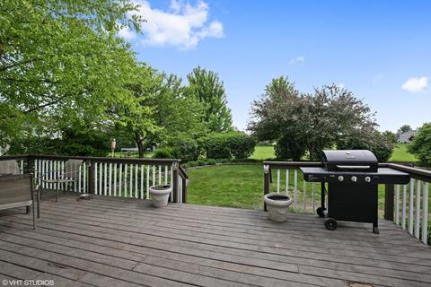 2207 Barrett Dr, Algonquin, IL 60102 photo 24