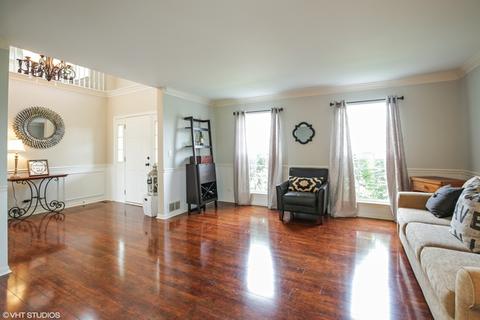 2207 Barrett Dr, Algonquin, IL 60102 photo 3