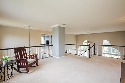 2207 Barrett Dr, Algonquin, IL 60102 photo 11