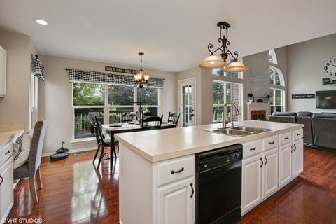 2207 Barrett Dr, Algonquin, IL 60102 photo 5