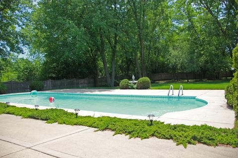 400 Pinehurst Ct, Gurnee, IL 60031 photo 5