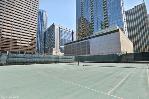 211 E Ohio St #823, Chicago, IL 60611 photo 17