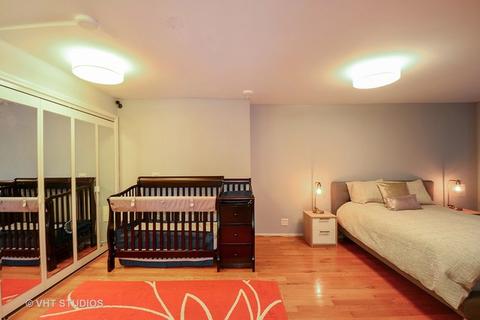 211 E Ohio St #823, Chicago, IL 60611 photo 9