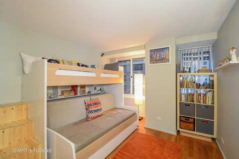 211 E Ohio St #823, Chicago, IL 60611 photo 11