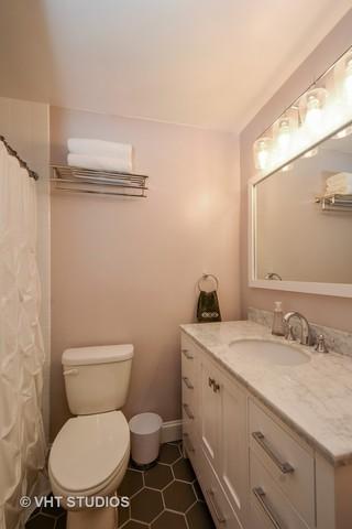 211 E Ohio St #823, Chicago, IL 60611 photo 13