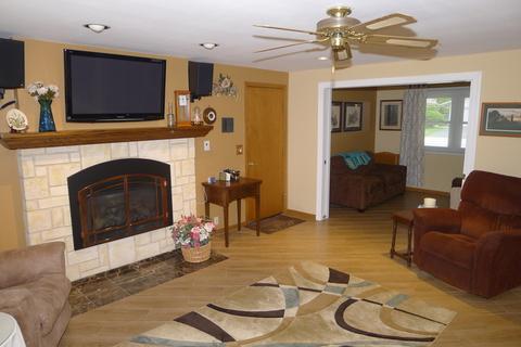 4030 Suffolk Ln, Hoffman Estates, IL 60192 photo 14