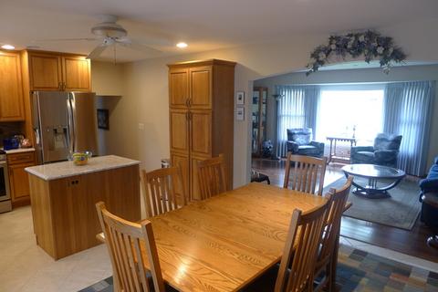 4030 Suffolk Ln, Hoffman Estates, IL 60192 photo 7