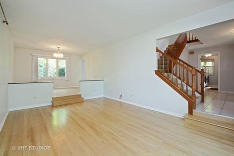 628 Hastings Rd, Wheeling, IL 60090 photo 3