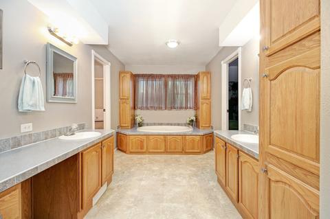 4903 Roberts Rd, Mchenry, IL 60051 photo 21