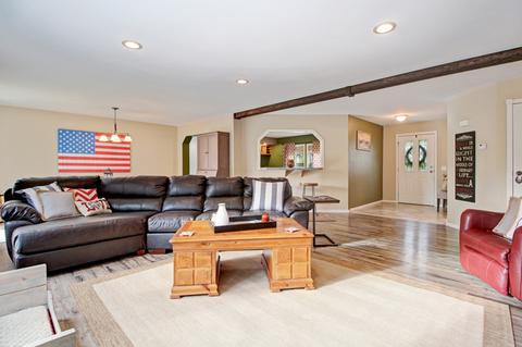 4903 Roberts Rd, Mchenry, IL 60051 photo 6