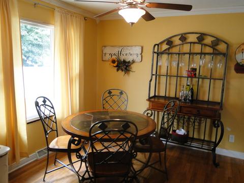 957 E North Rd, Ashkum, IL 60911 photo 10