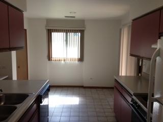 938 Jefferson Ave #D, Elgin, IL 60120 photo 4