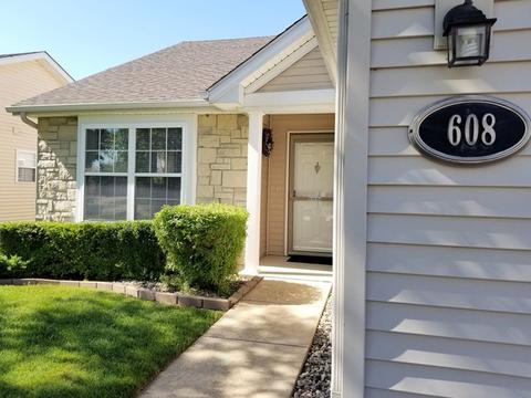 608 Corey Ln, Champaign, IL 61822 photo 5