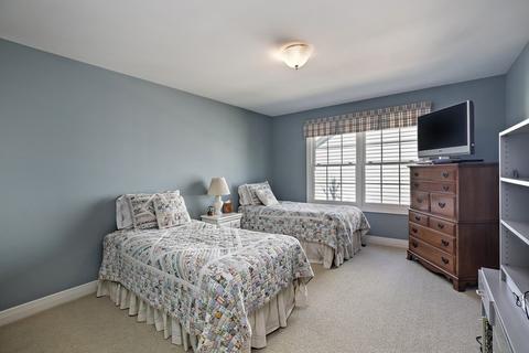 2929 Independence Ave, Glenview, IL 60026 photo 13