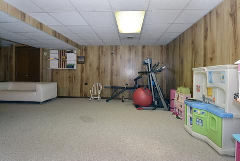 1375 Campbell Ave, Des Plaines, IL 60016 photo 24