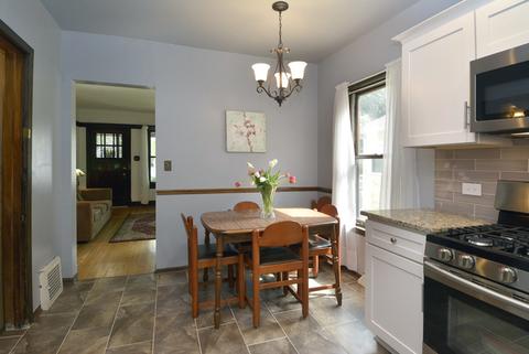 1375 Campbell Ave, Des Plaines, IL 60016 photo 11