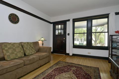 1375 Campbell Ave, Des Plaines, IL 60016 photo 5