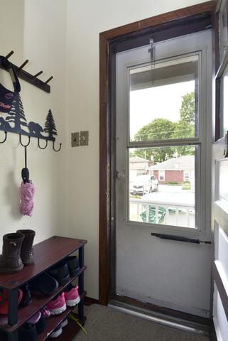 1375 Campbell Ave, Des Plaines, IL 60016 photo 15