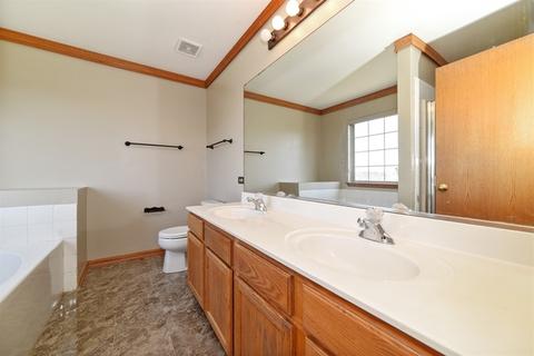 126 Rushmore Dr, Bartlett, IL 60103 photo 10