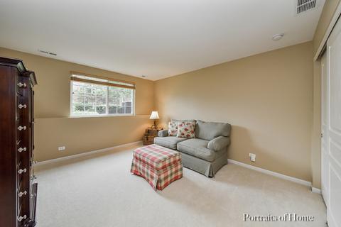 2484 Emily Ln, Elgin, IL 60124 photo 14